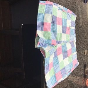 Vineyard vines size 4 shorts